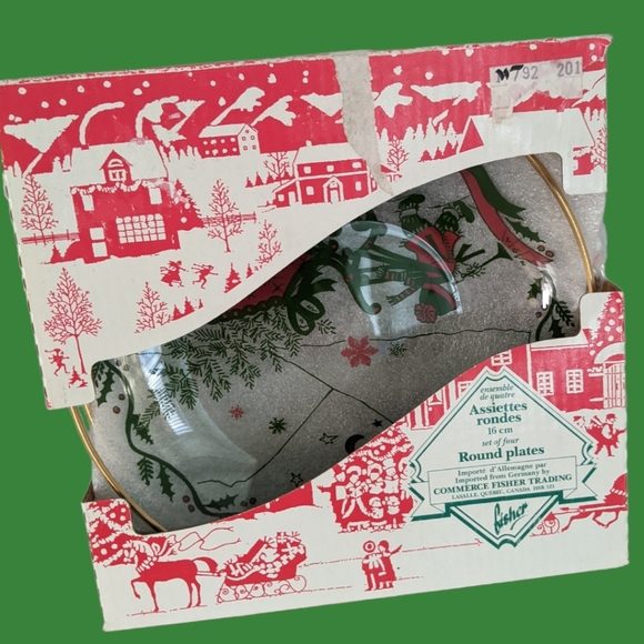 Vintage Fisher Christmas 16cm clear Glass plates. Set of 4 - Picture 7 of 9